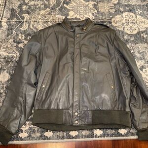 Leather Warehouse Men’s Gray Leather Bomber Jacket in Size 48 vintage